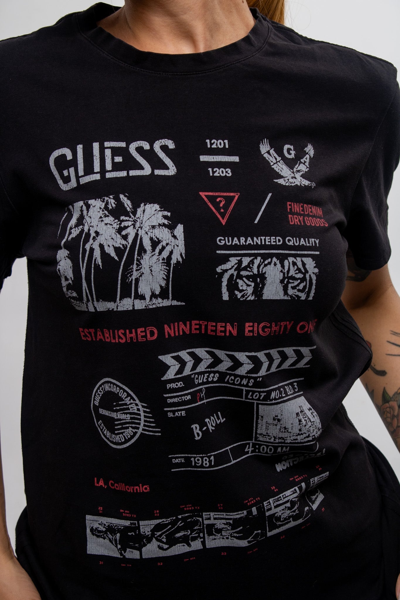 Guess T-shirt