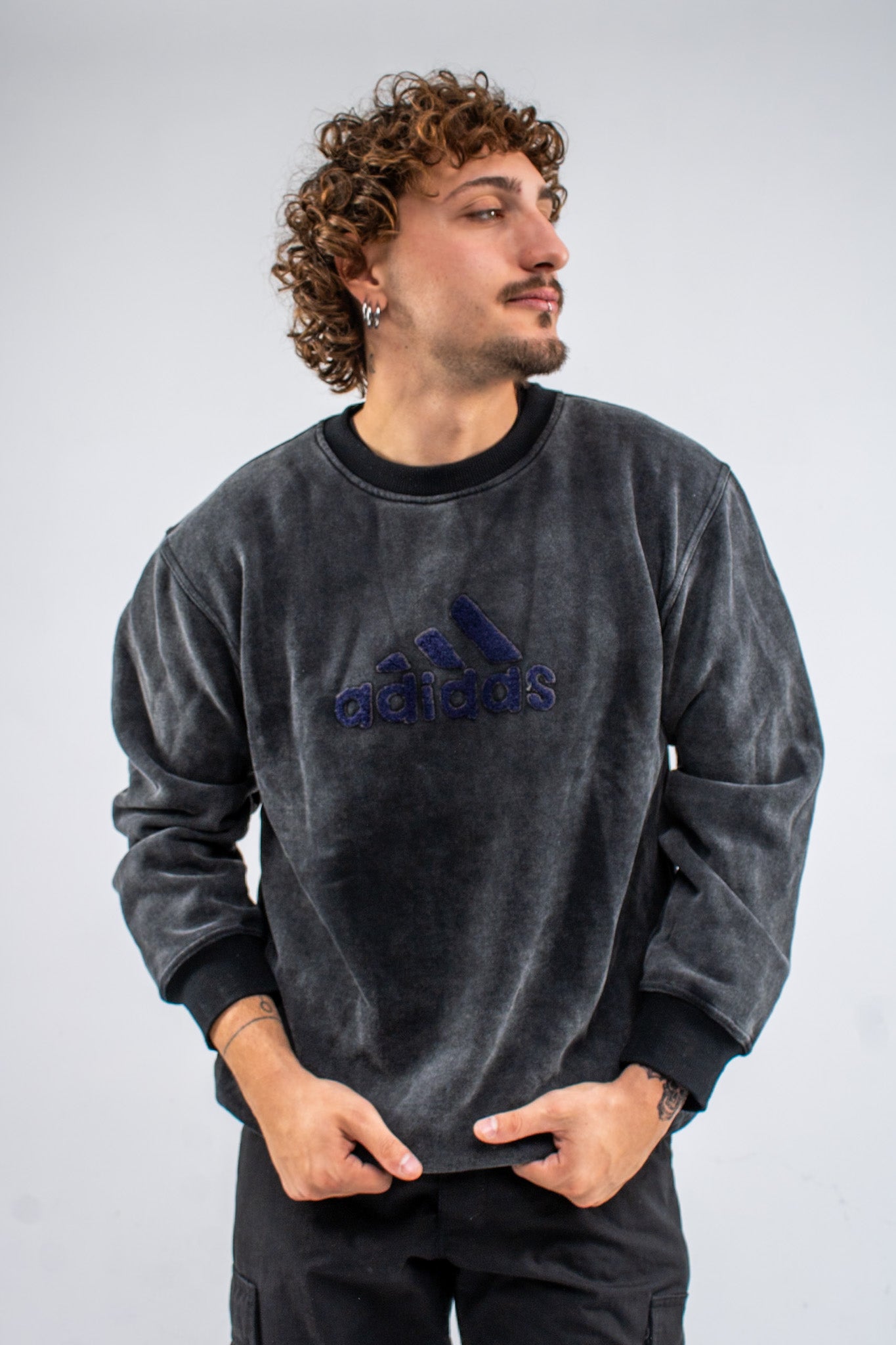 Adidas Sweatshirt