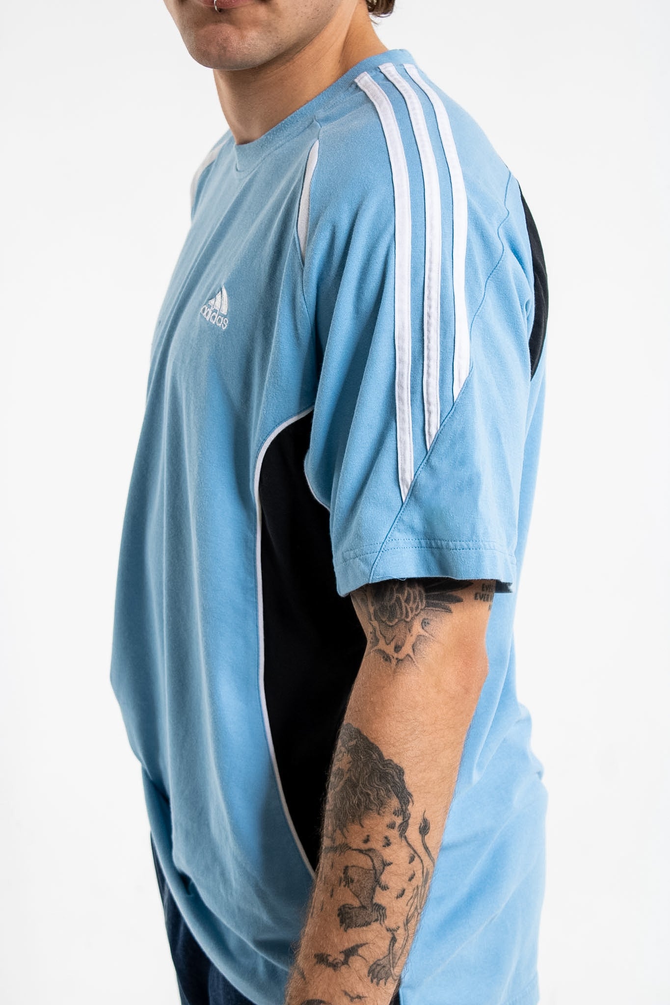 Adidas T-shirt