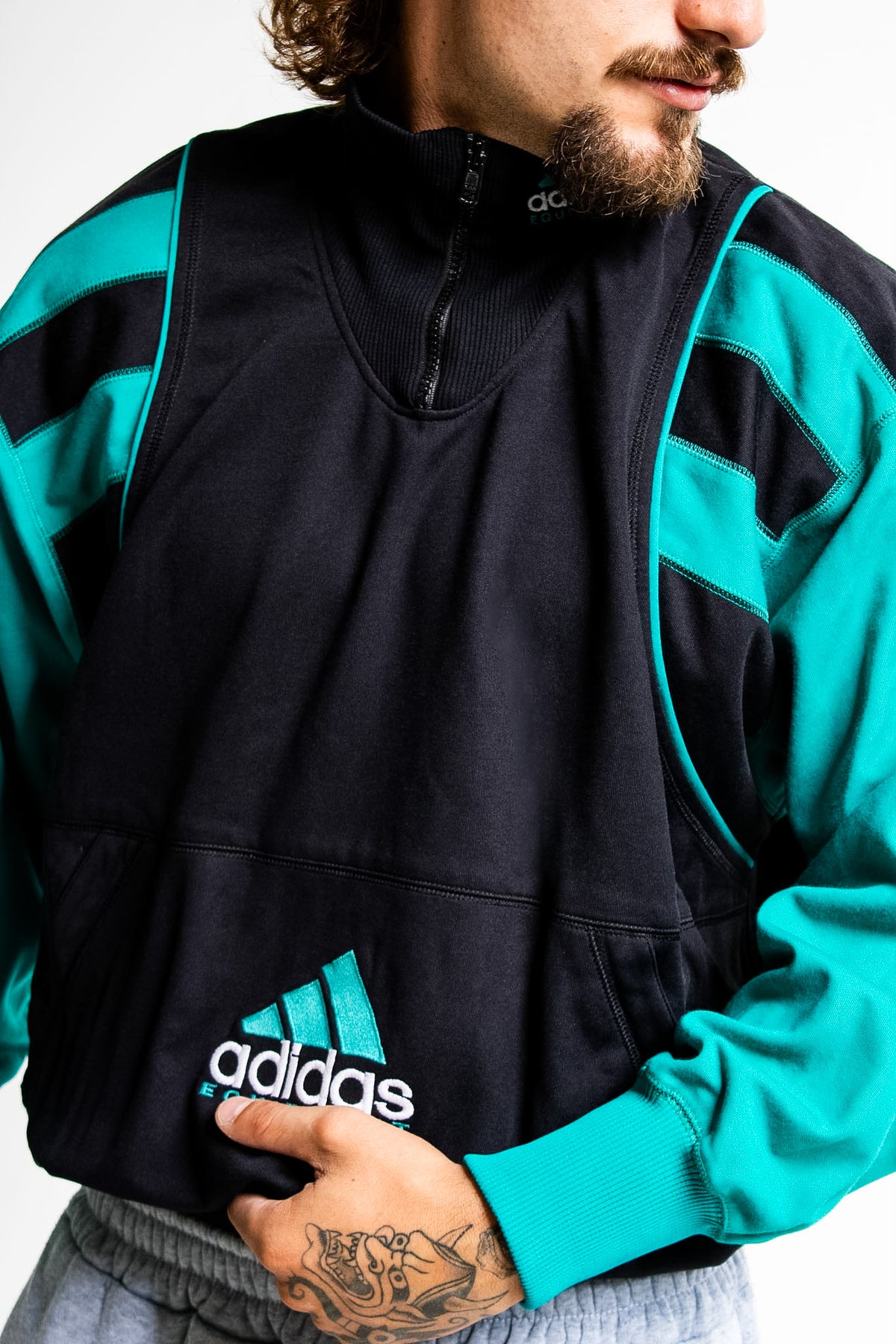 Ultra Rare Vintage 
Half-zip Sweatshirt -90s