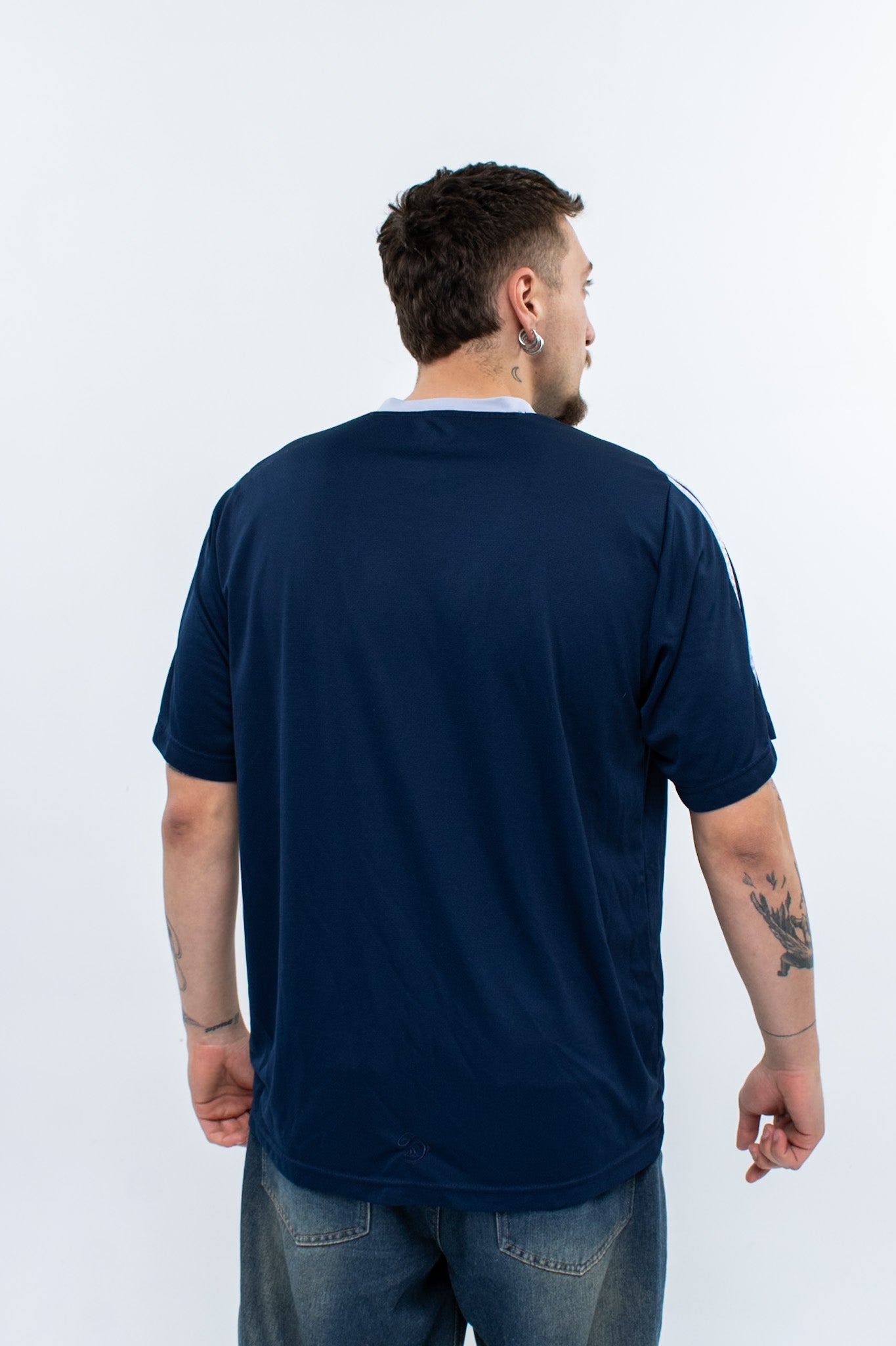 Adidas T-shirt