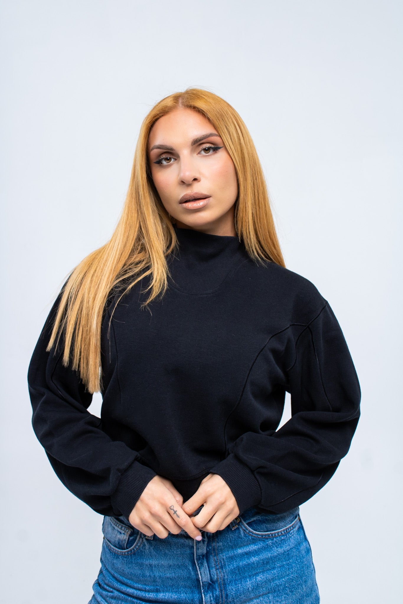 Adidas crop Sweatshirt