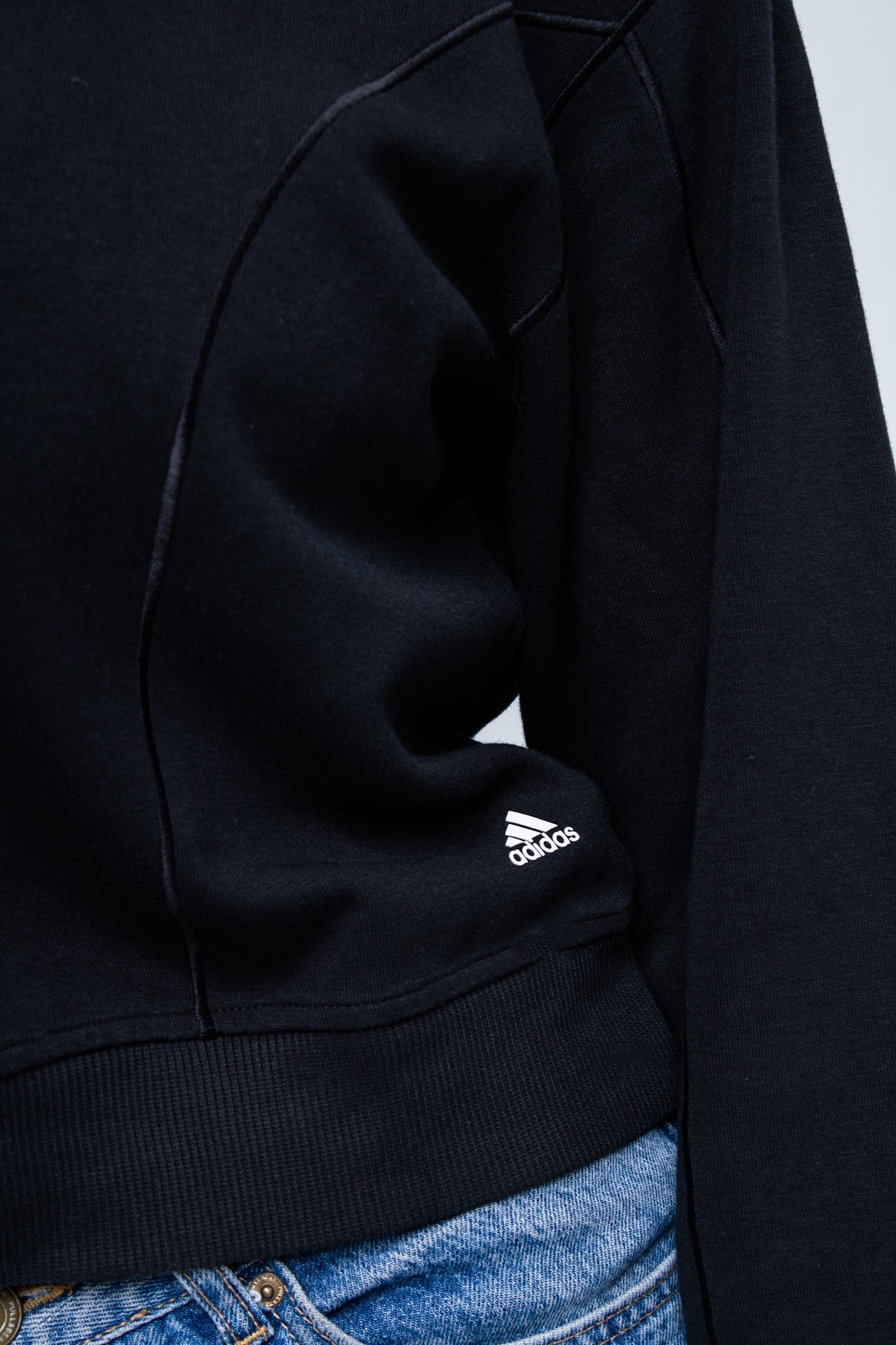 Adidas crop Sweatshirt