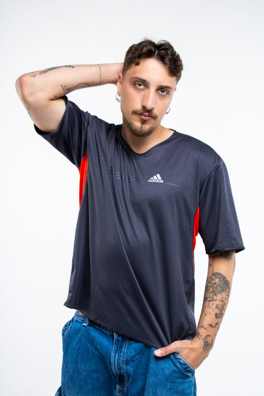 Adidas T-shirt