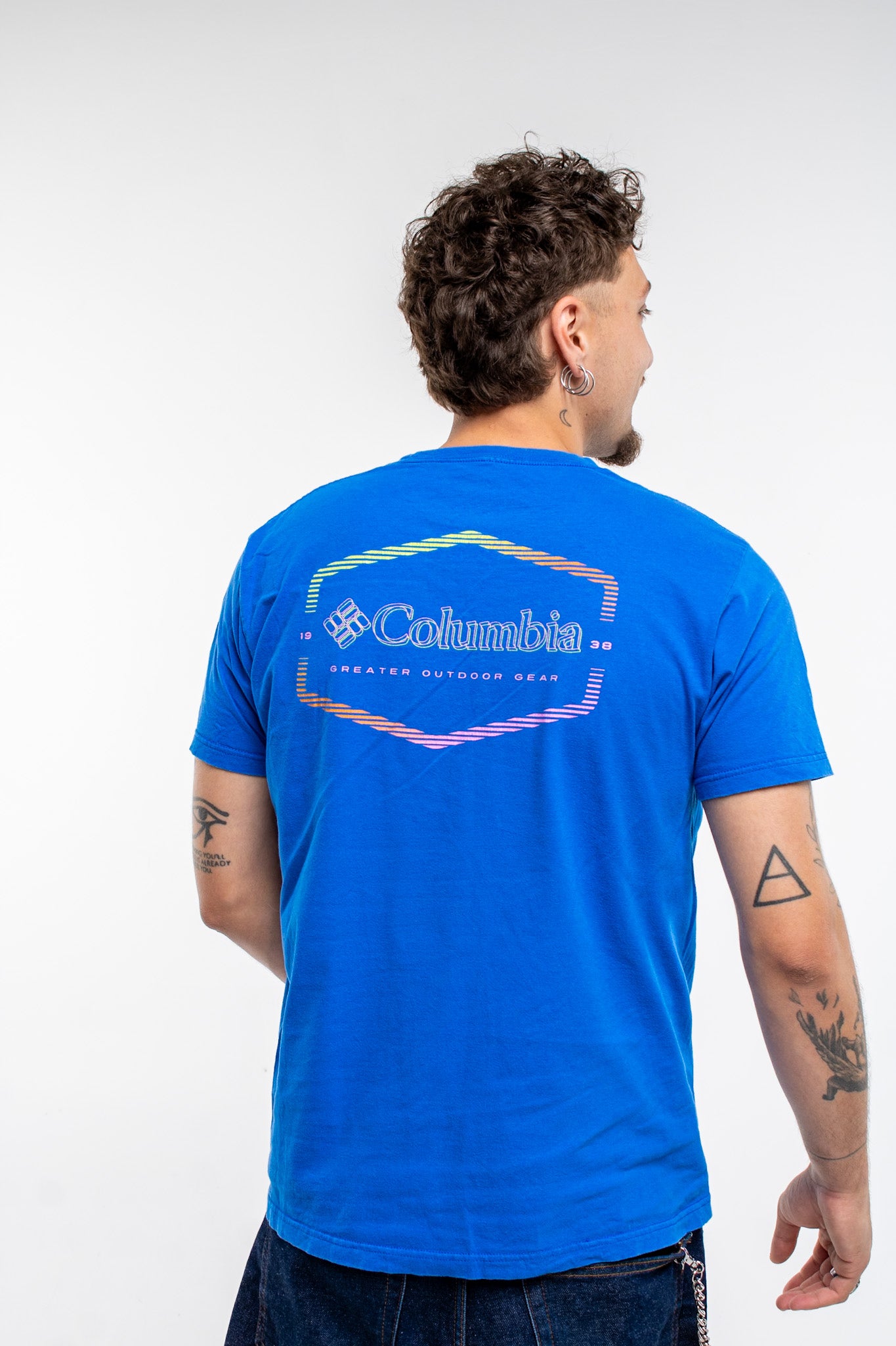 Columbia t-shirt