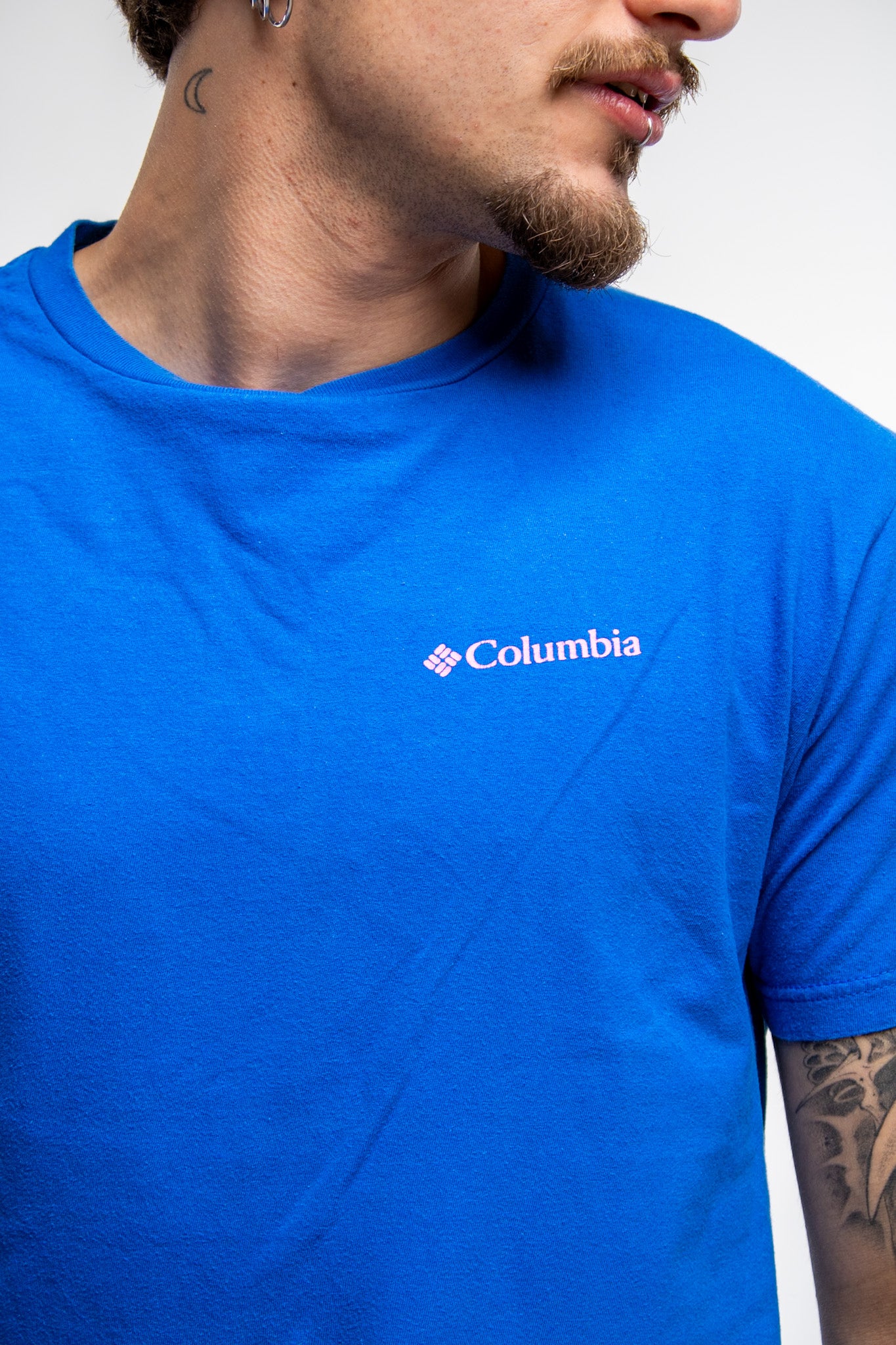 Columbia t-shirt