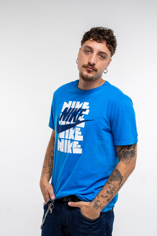 Nike T-shirt