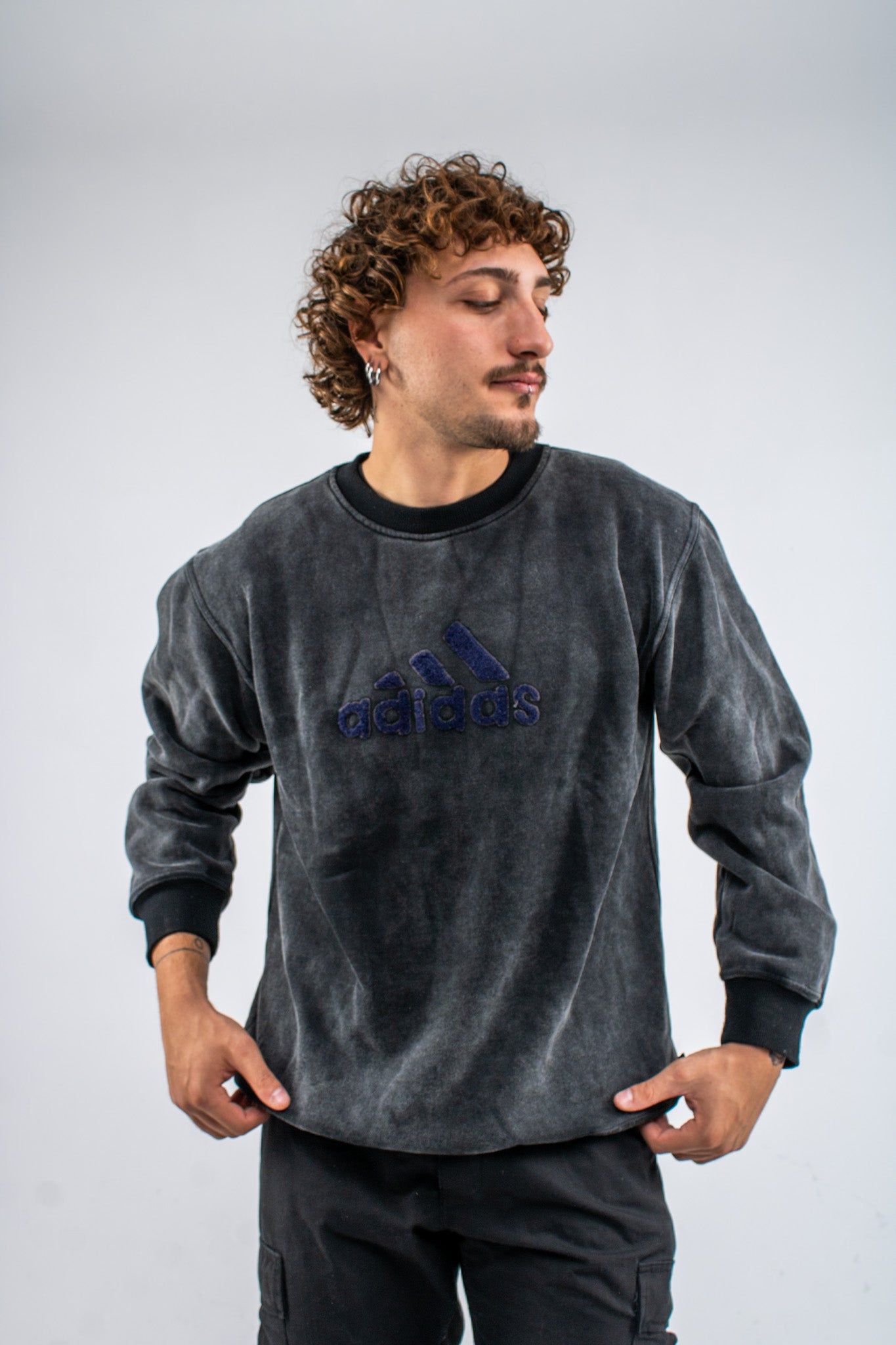 Adidas Sweatshirt