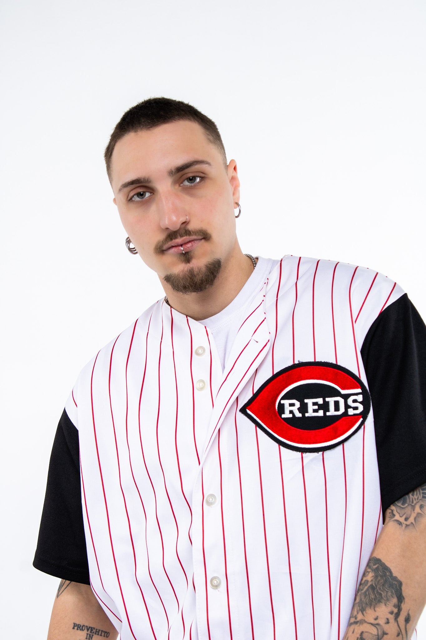 VINTAGE Y2K MAJESTIC CINCINNATI REDS WHITE BASEBALL JERSEY